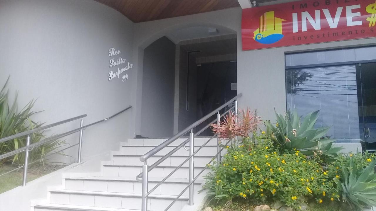 Apartamento De 2 Domitorios E 1 Garagem No Centro De Bombinhas 50 Metros Da Praia Na Avenida Principal Proximo Ao Shopping Punta Blu 外观 照片