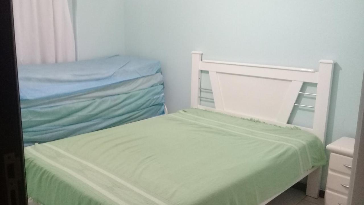 Apartamento De 2 Domitorios E 1 Garagem No Centro De Bombinhas 50 Metros Da Praia Na Avenida Principal Proximo Ao Shopping Punta Blu 外观 照片