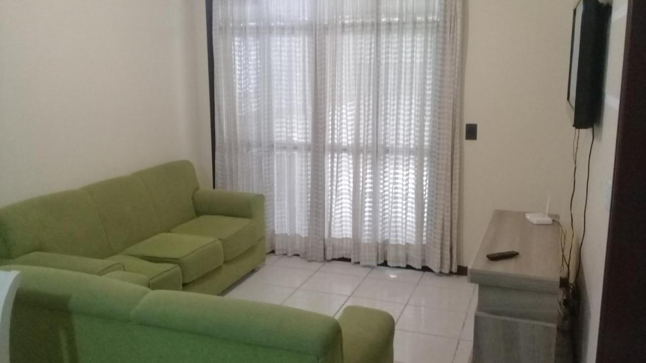 Apartamento De 2 Domitorios E 1 Garagem No Centro De Bombinhas 50 Metros Da Praia Na Avenida Principal Proximo Ao Shopping Punta Blu 外观 照片