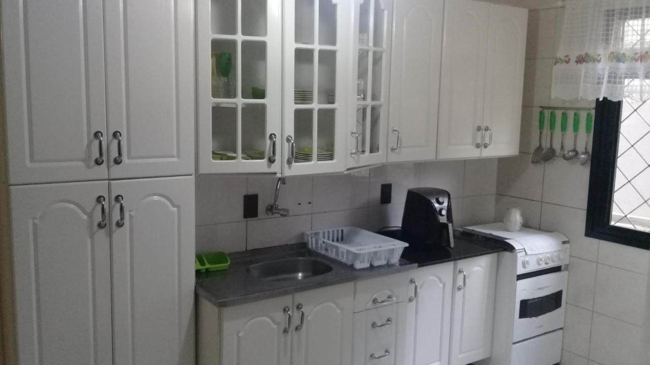 Apartamento De 2 Domitorios E 1 Garagem No Centro De Bombinhas 50 Metros Da Praia Na Avenida Principal Proximo Ao Shopping Punta Blu 外观 照片
